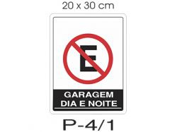 p-4_1garagemdiaenoite